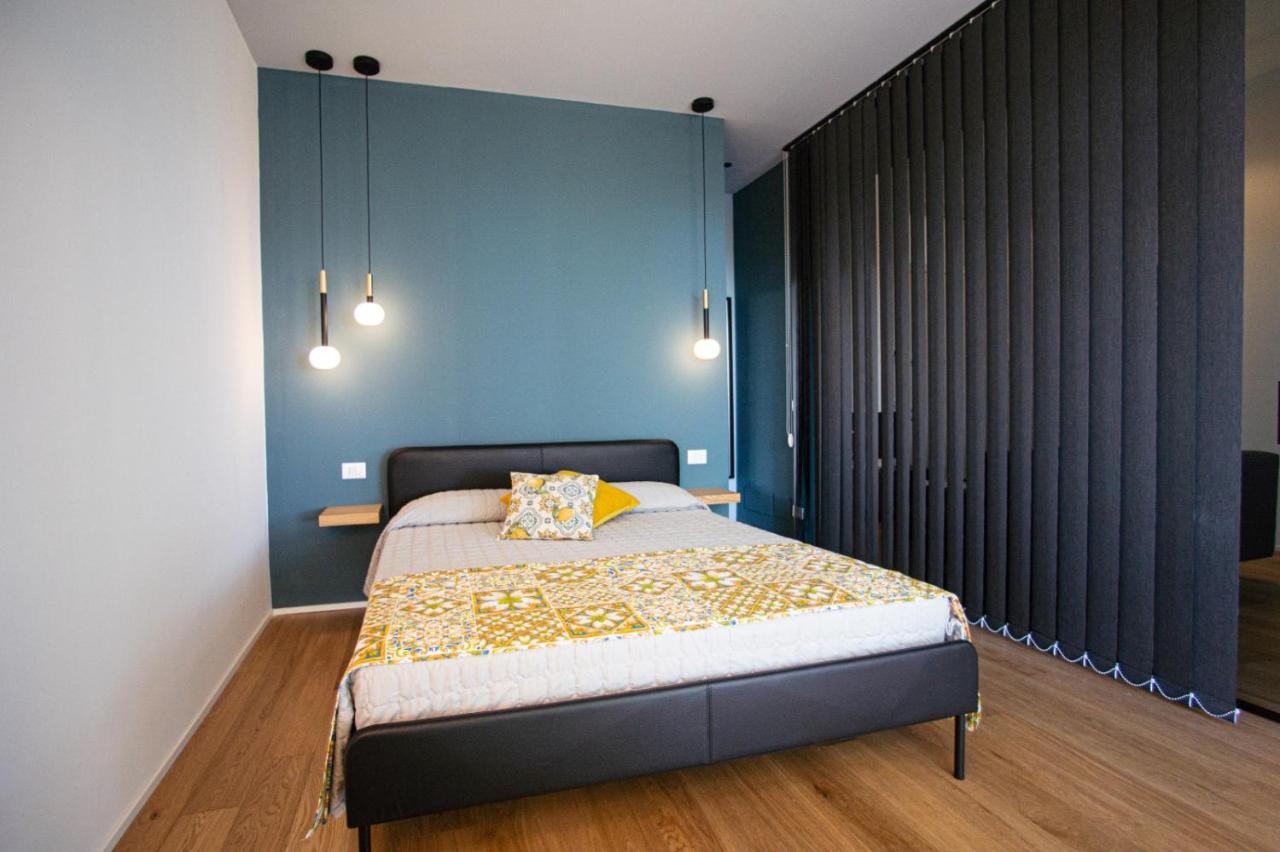 Domus Aurea Luxury Apartment Чефалу Экстерьер фото